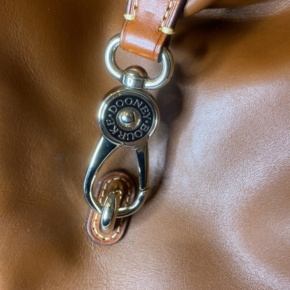 Genuine Dooney and Burke lock sac - Picture 2 of 5